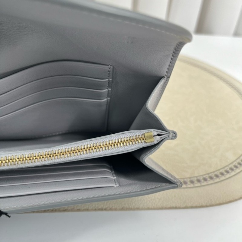 nj spy Celine賽琳 灰色短款錢包 內裡乾淨整潔 卡位多 容量大 有拉鏈隔層-21