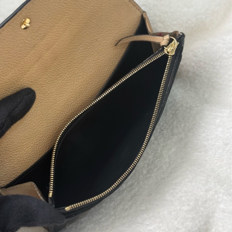 Lv Emilie 黑色牛皮壓紋長夾🧋內裡奶茶色-6