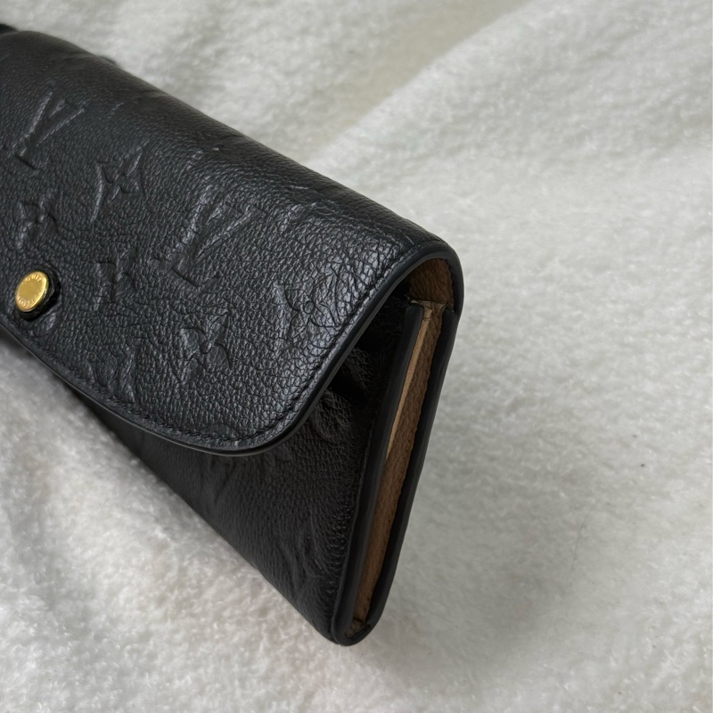 Lv Emilie 黑色牛皮壓紋長夾🧋內裡奶茶色-8