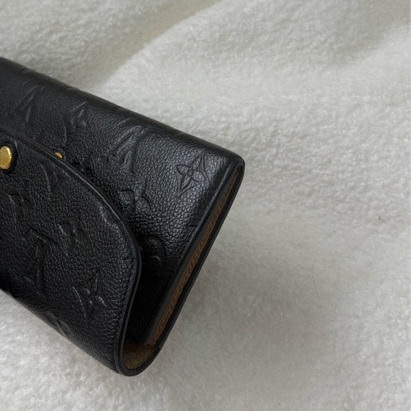 Lv Emilie 黑色牛皮壓紋長夾🧋內裡奶茶色-10