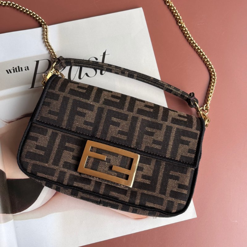 ::FENDI:: Baguette 棕色FF提花布料 迷你法棍 MINI鏈包 手提包-0