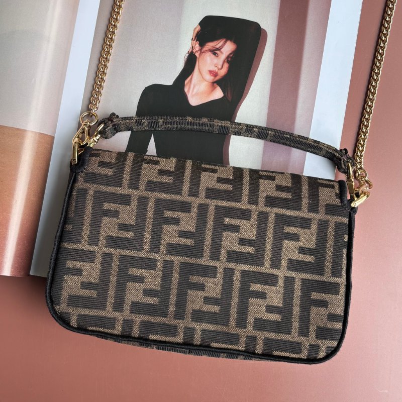 ::FENDI:: Baguette 棕色FF提花布料 迷你法棍 MINI鏈包 手提包-1