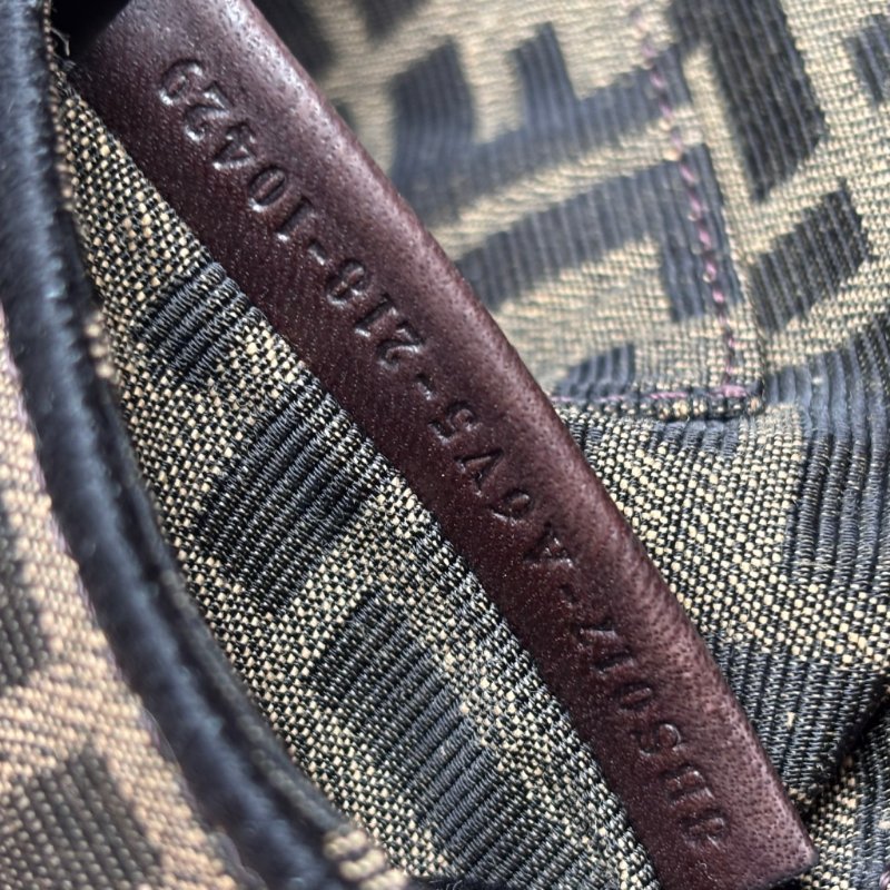 ::FENDI:: Baguette 棕色FF提花布料 迷你法棍 MINI鏈包 手提包-17