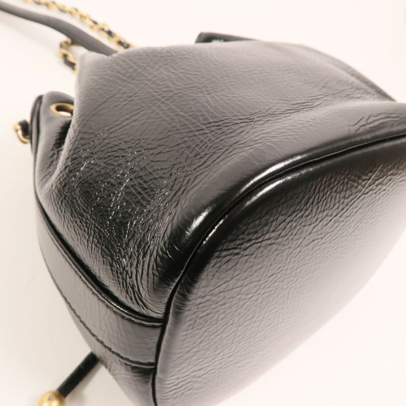 CHANEL 牛皮皮革Bucket金扣鏈帶肩背袋-12