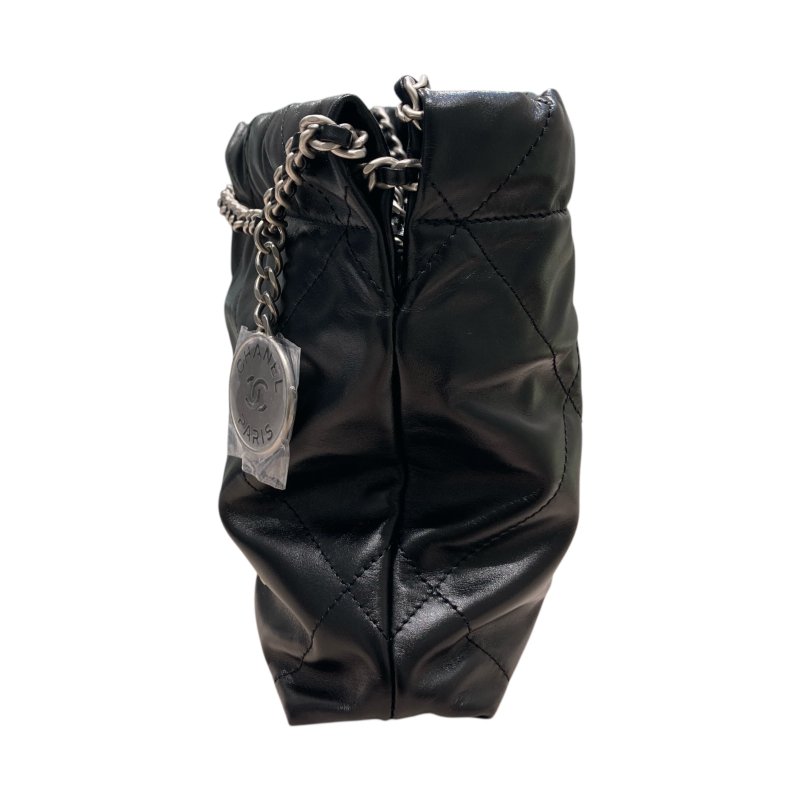 CHANEL 香奈兒 22 MINI 迷你流浪側背包 亮面小牛皮 黑色 銀釦-3