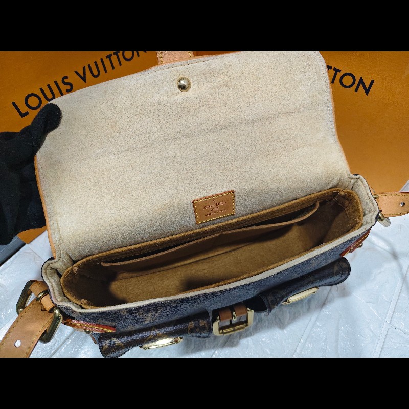 Louis Vuitton 曼哈頓掀蓋包可斜背款-14