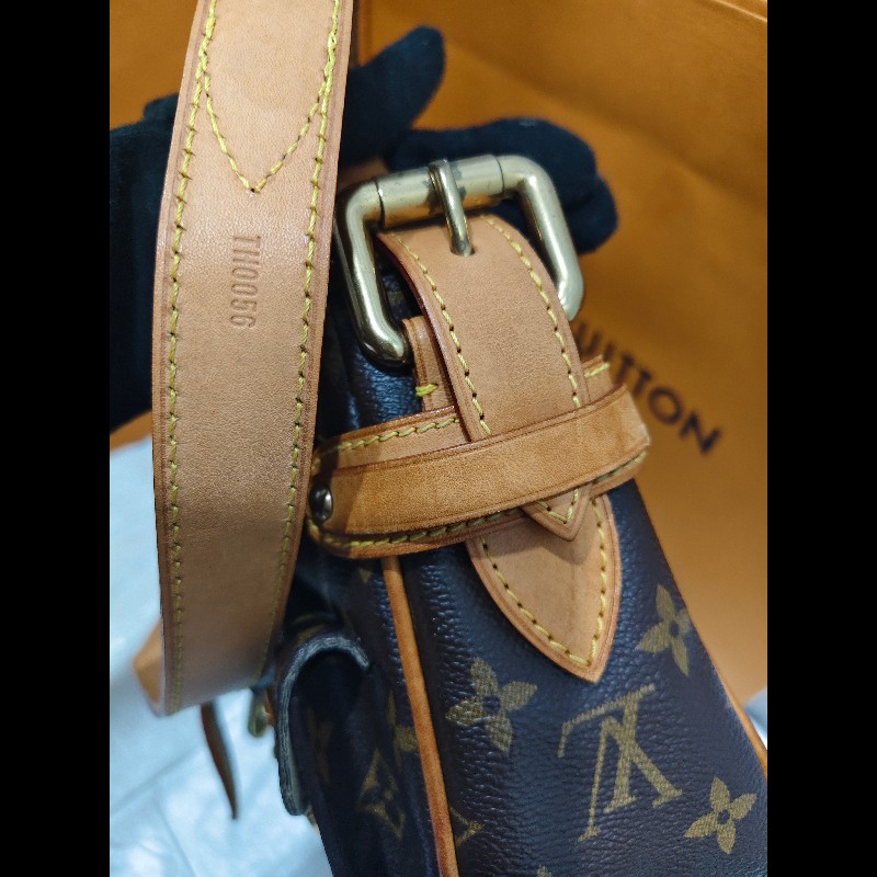 Louis Vuitton 曼哈頓掀蓋包可斜背款-31