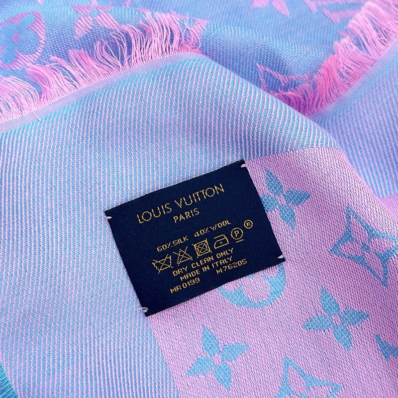 莉亞精品♡LV M76205 漸變圍巾 粉藍 二手-2