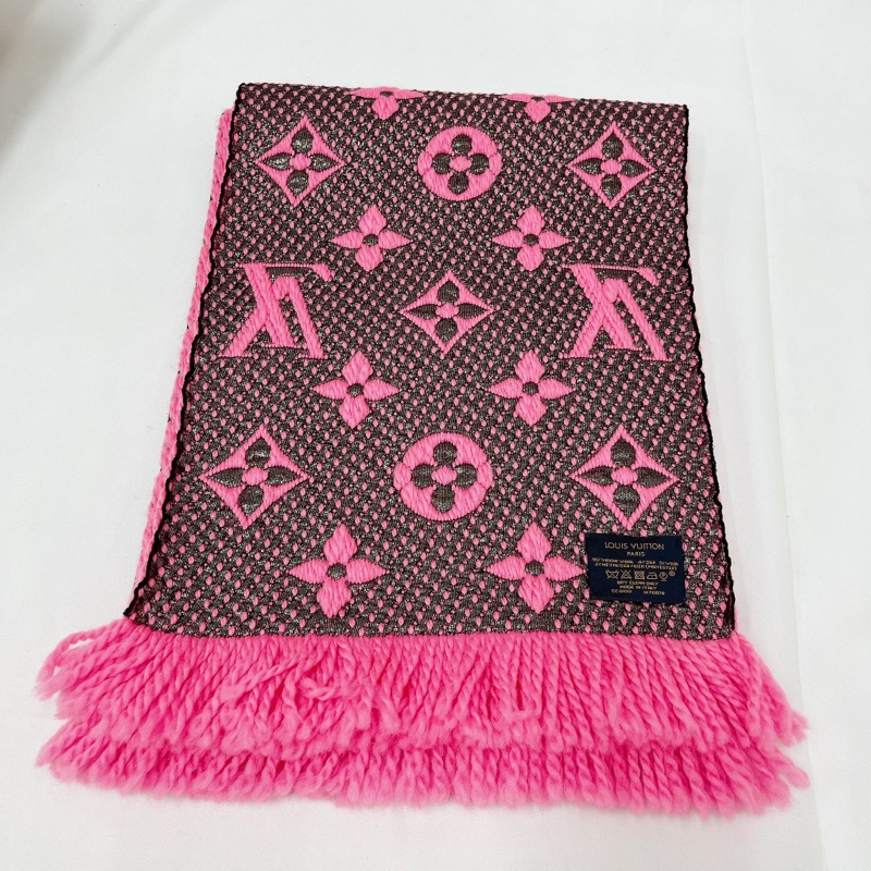 莉亞精品♡LV M76070 桃粉圍巾 二手-3