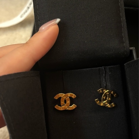 Chanel字母雙C耳環