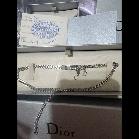 Dior金屬短項鍊