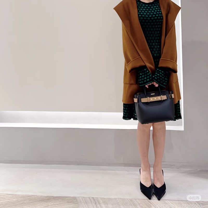 BURBERRY thebeIt黑金拼棕色手提肩背托特包28*23*15 98新配件塵袋-0