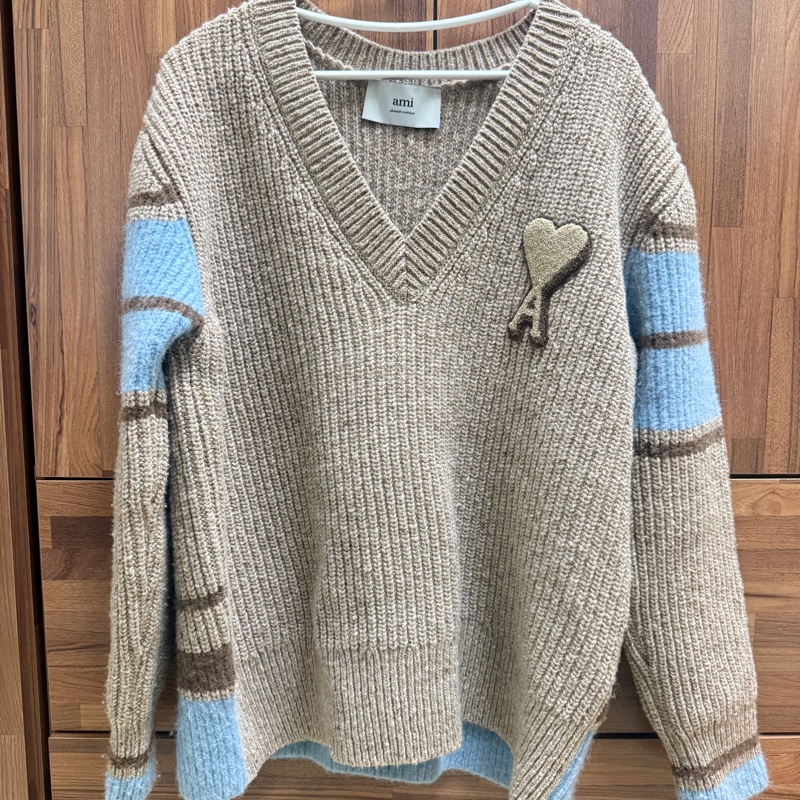 AMI Paris 愛心A 跳色V領針織毛衣 正品 男女可穿S-0