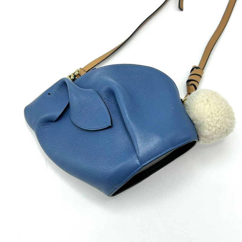 LOEWE藍色兔子肩背斜背包12*16*9 98新配件塵袋購證吊牌-2