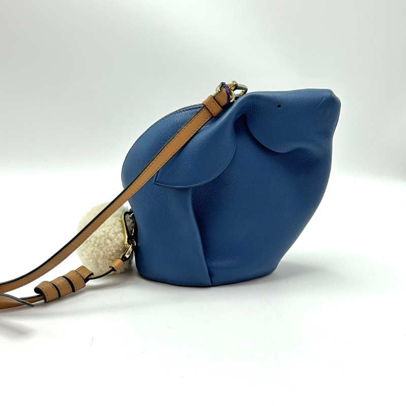 LOEWE藍色兔子肩背斜背包12*16*9 98新配件塵袋購證吊牌-5