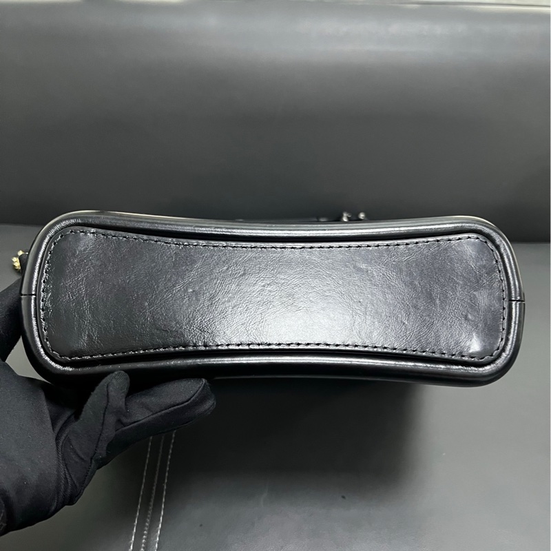 Chanel Gabrielle New Medium 流浪新中號 黑金-4