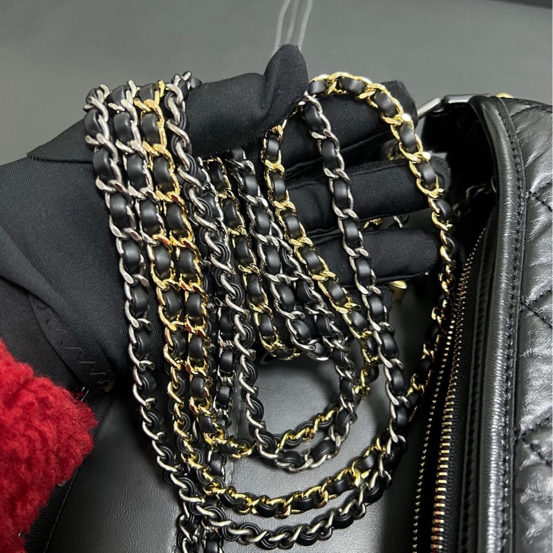 Chanel Gabrielle New Medium 流浪新中號 黑金-14