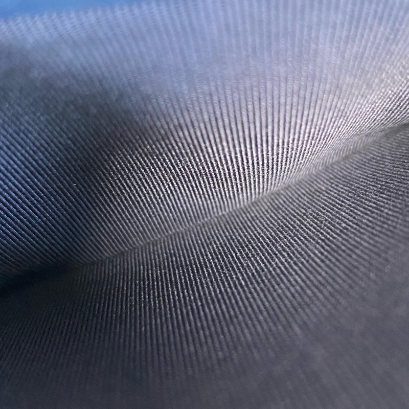 Chanel • 經典金釦荔枝牛皮護照夾 深藍色-8