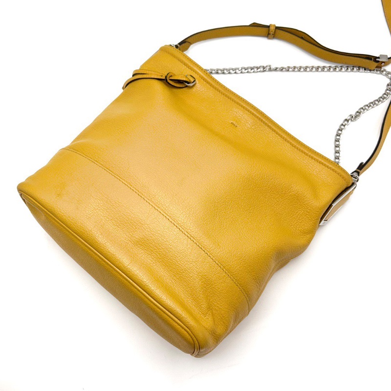 FENDI 黃色牛皮吊墜Logo水桶腋下包24*26*11 98新配件塵袋-3
