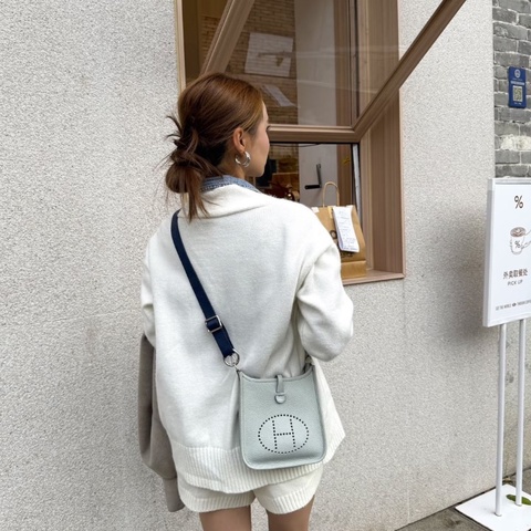 HERMES 聖杯藍金扣伊芙琳 mini肩背斜背包17*17.5*5.5 98新配件塵袋