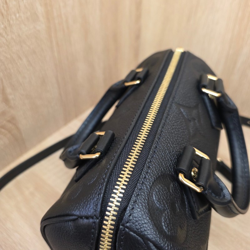 [品況新價甜把握🥰] LV黑牛皮金釦Speedy20手提斜背包-11