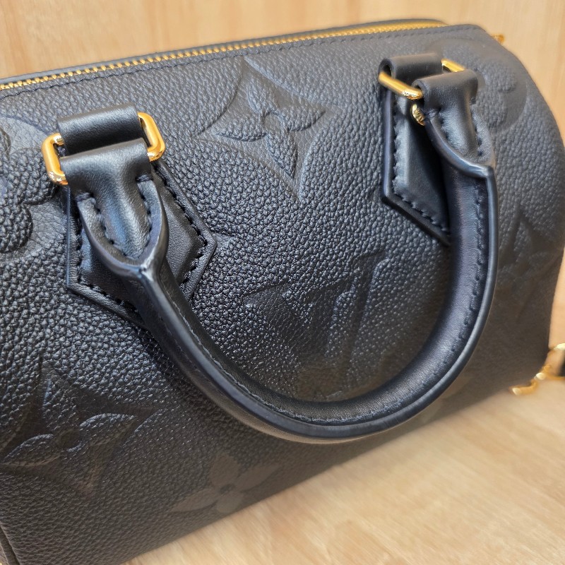 [品況新價甜把握🥰] LV黑牛皮金釦Speedy20手提斜背包-13