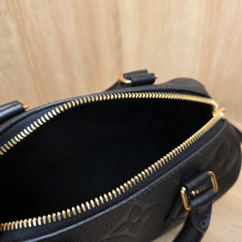 [品況新價甜把握🥰] LV黑牛皮金釦Speedy20手提斜背包-16