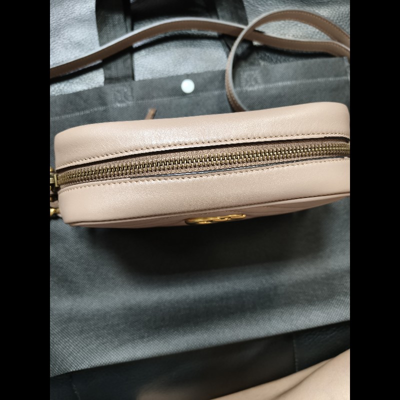 Gucci（藕粉相機包小號）-4