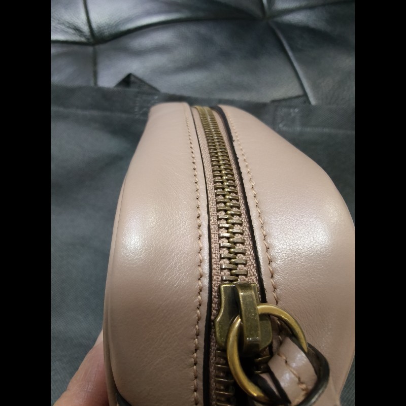 Gucci（藕粉相機包小號）-23