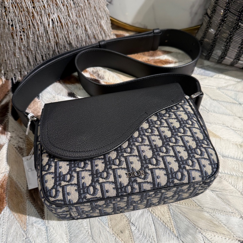 DIOR提花布皮革馬鞍Saddle 郵差包斜背包-1