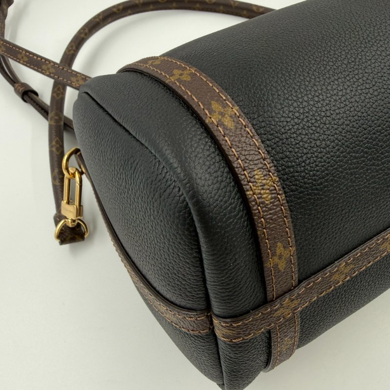 Louis Vuitton -黑色牛皮金釦原花雙耳Express波士頓包╻PM-11