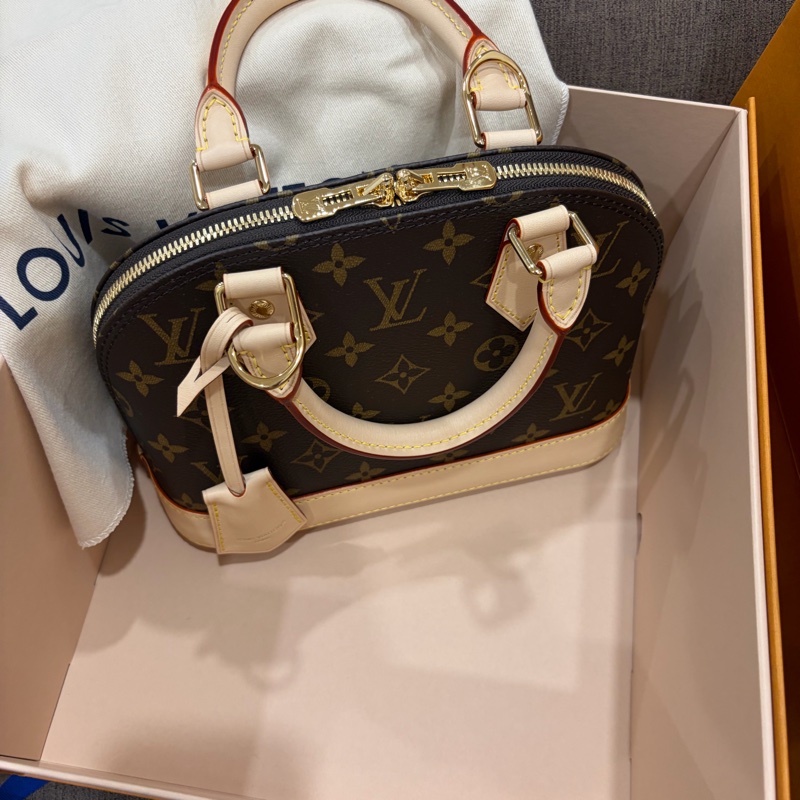 全配LV 貝殼包 Alma 從無背過🤩-1