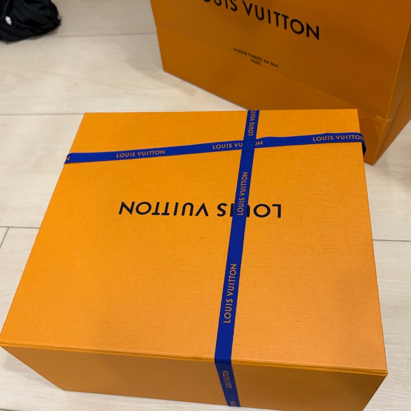 全配LV 貝殼包 Alma 從無背過🤩-3