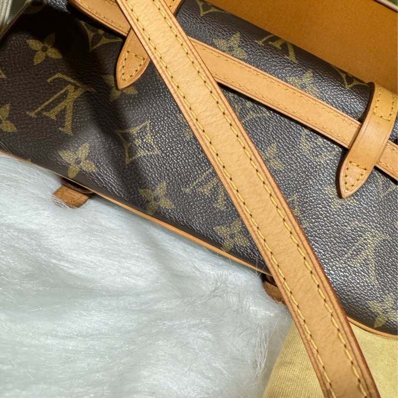 Lv marelle 絕版款 胸包 肩背 腰包-11