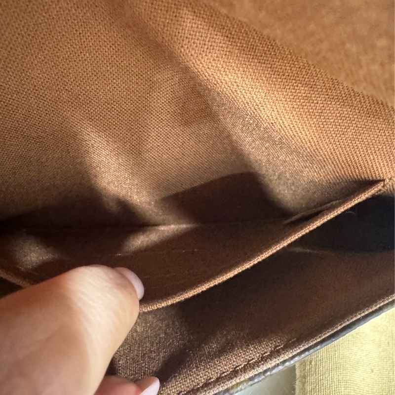 Lv marelle 絕版款 胸包 肩背 腰包-19