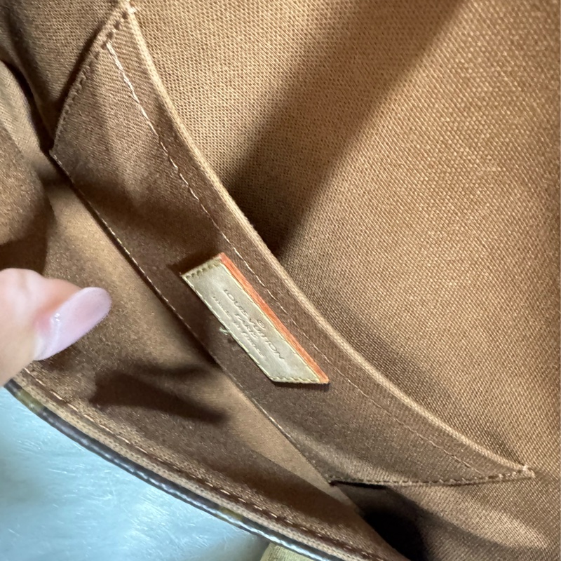 Lv marelle 絕版款 胸包 肩背 腰包-21