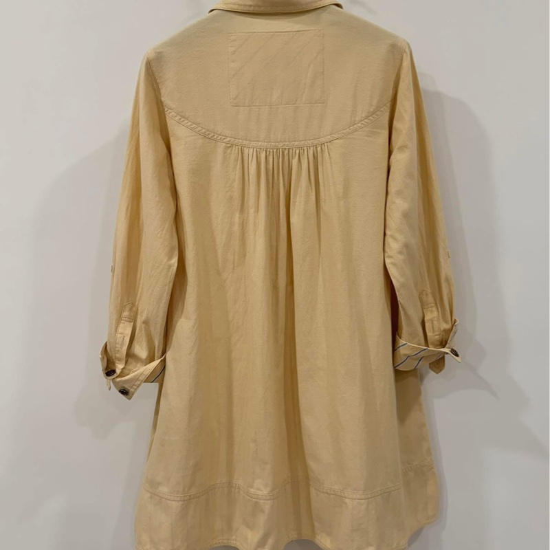 BURBERRY 藍標 排扣寛版反折袖戰馬洋裝-2