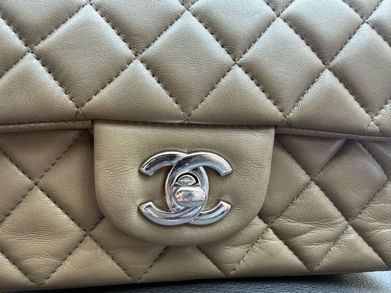 CHANEL MINI CLASSIC FLAP-2