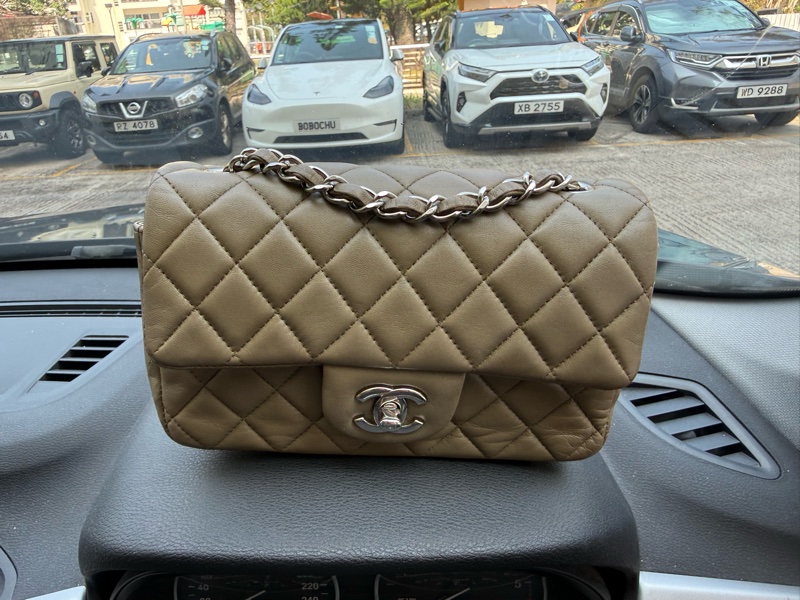 CHANEL MINI CLASSIC FLAP-6