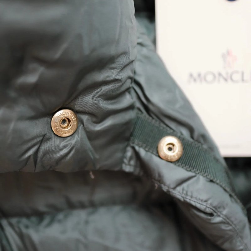Moncler Bourdon 绗缝羽絨-10
