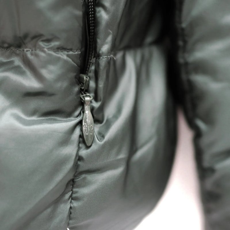 Moncler Bourdon 绗缝羽絨-12