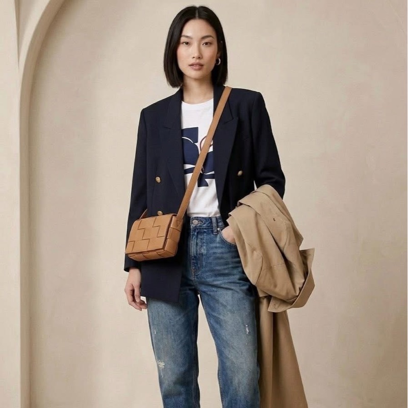 BURBERRY 雙排刻印戰馬金扣薄款毛料西裝外套-0