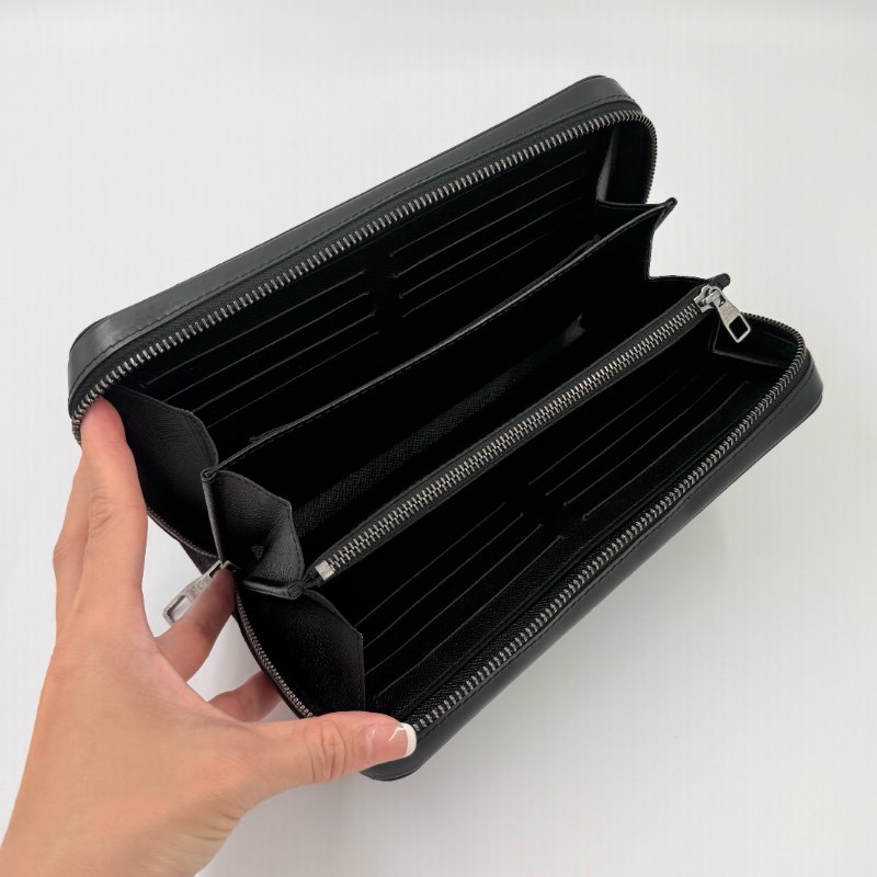 Louis Vuitton -黑灰原花拉鍊手拿包-9