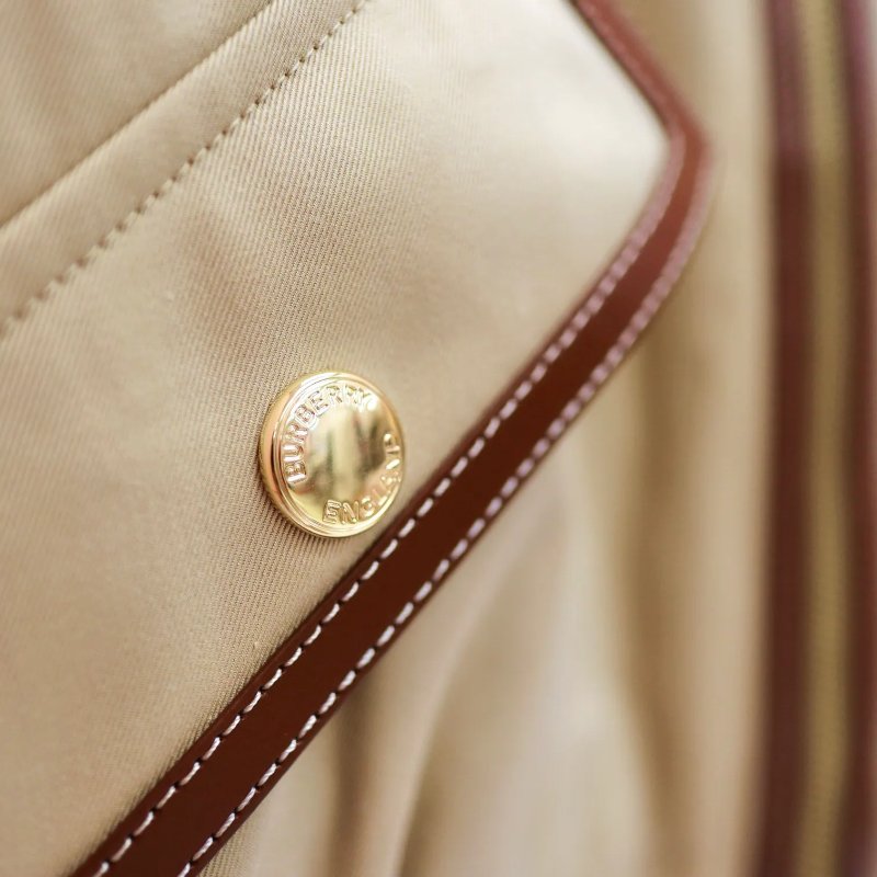 Burberry Widehill Love 外套-11