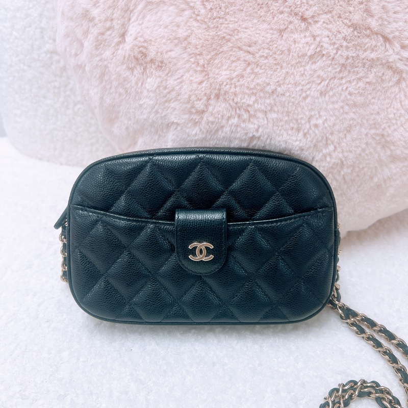 Chanel 黑金牛皮相機包 woc-0