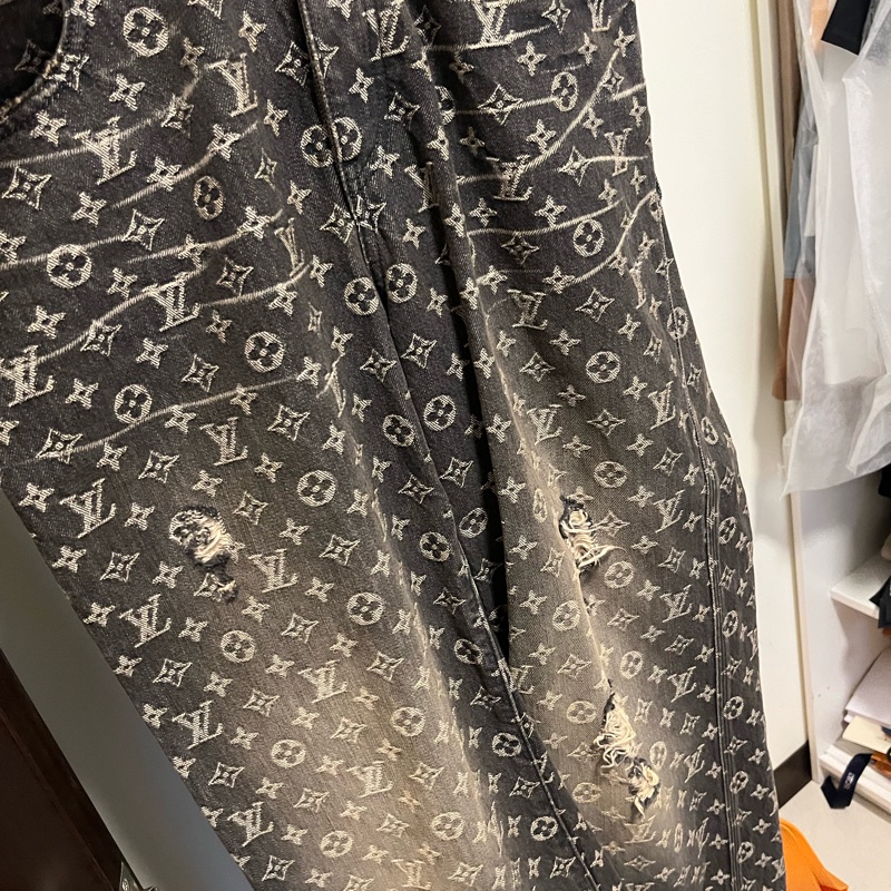LV 牛仔褲 破壞-4