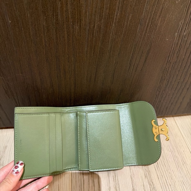 Celine 乳木果油色的短夾～～狀況超級好！快來淘寶-3