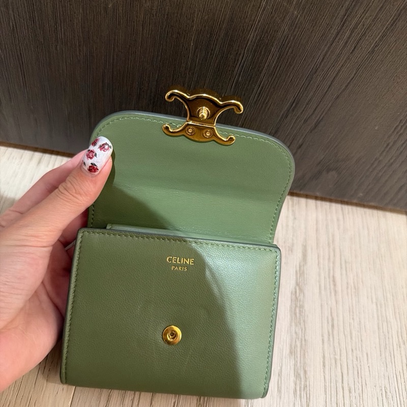 Celine 乳木果油色的短夾～～狀況超級好！快來淘寶-6