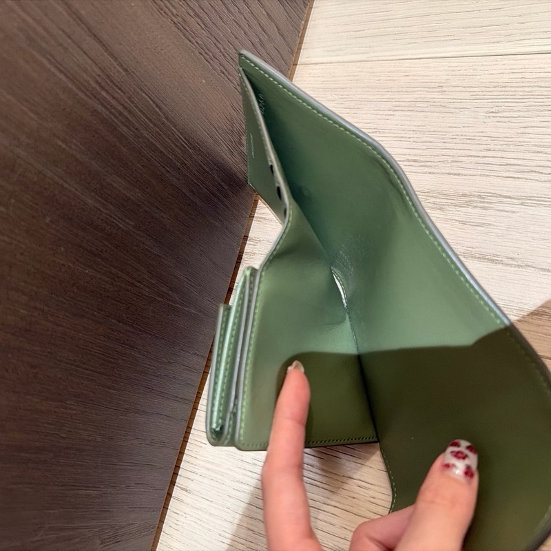 Celine 乳木果油色的短夾～～狀況超級好！快來淘寶-11