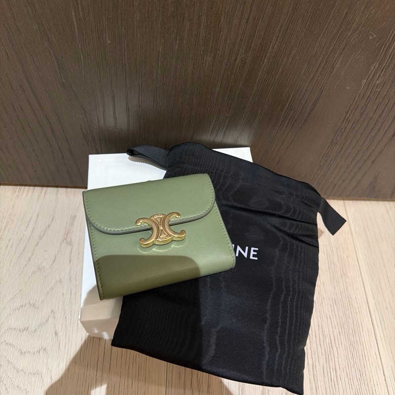 Celine 乳木果油色的短夾～～狀況超級好！快來淘寶-17